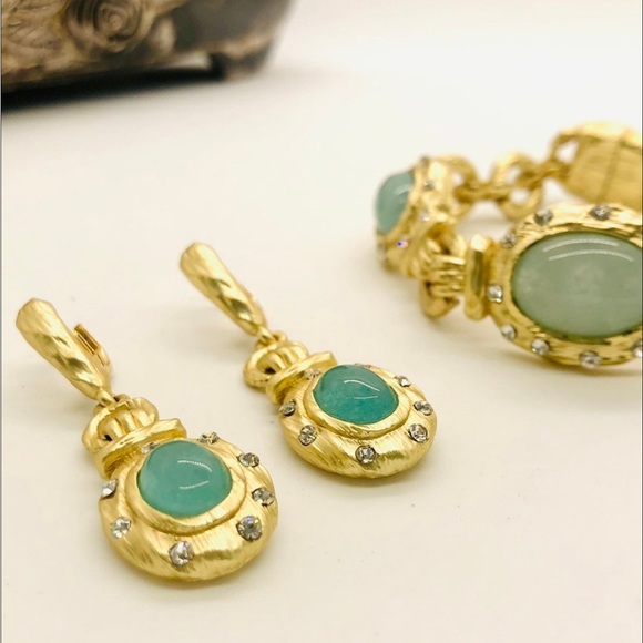 Chrysoprase green Modern vintage Demi Parure set - Picture 5 of 10